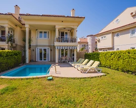 Fethiye'de Merkeze Yakın Konumda, Özel Havuzlu, Kiralık Villa - 2