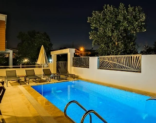 Fethiye'de Merkeze Yakın Konumda, Özel Havuzlu, Konforlu Villa - 5