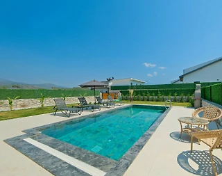 Fethiye Kargı'da Doğa Manzaralı, Isıtmalı Havuzlu, 3+1 Villa - 2