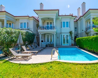 Fethiye'de Tesis İçerisinde, Özel Havuzlu, 10 Kişilik Villa - 1