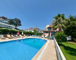 Fethiye Ölüdeniz'de Çekirdek Ailelere Uygun, Ortak Havuzlu, 2+1 Apart - 2