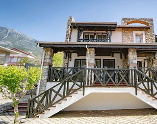Fethiye Ovacık'ta Merkeze Yakın, Özel Havuzlu, Bahçeli Villa - 4