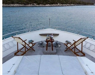 Bodrum Türkbükü Kalkışlı, Eşsiz Güzellikteki Mavilikte, Lüks Motoryat - 3