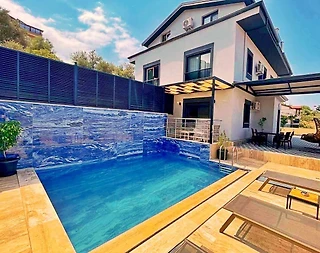 Fethiye Karaçulha'da Geniş Ailelere Uygun, Özel Havuzlu Modern Villa - 2