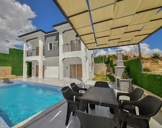 Muğla Seydikemer'de Enfes Doğada, Özel Havuzlu, Şık Villa - 2