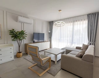 Kıbrıs Girne'de Tesis İçerisinde, Ortak Havuzlu, 6 Kişilik Daire - 1