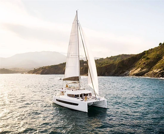 Göcek Çıkışlı, Eşsiz Güzellikteki Denizde, 5+1 Kabinli Katamaran - 1