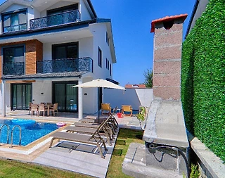 Göcek İnlice'de Sakin Konumda, Özel Havuzlu, İkiz Villa - 2