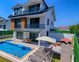 Göcek İnlice'de Sakin Konumda, Özel Havuzlu, İkiz Villa - 5