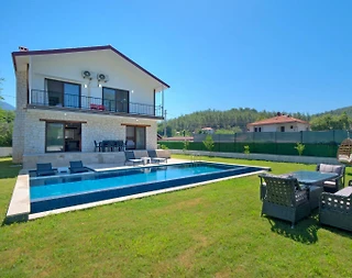 Göcek İnlice'de Geniş Bahçe İçerisinde, Özel Havuzlu, Lüks Villa - 1