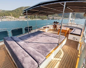 Fethiye Göcek'te Masmavi Sularda, 3 Kabinli, Konforlu Gulet - 3