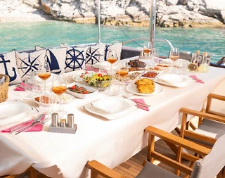 Fethiye Göcek'te Masmavi Sularda, 3 Kabinli, Konforlu Gulet - 5