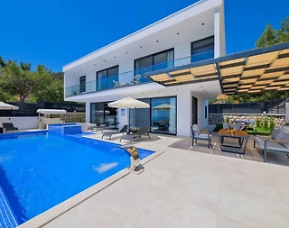 Kaş İslamlar'da Geniş Ailelere Uygun, Çift Jakuzili, Lüks Villa - 2