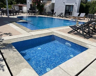 Bodrum Gümbet'te Ortak Havuzlu, Bahçe Katı, Butik Tatil Evi - 4