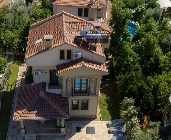 Fethiye Foça'da Sakin Konumda, Özel Havuzlu, Konforlu Villa - 1