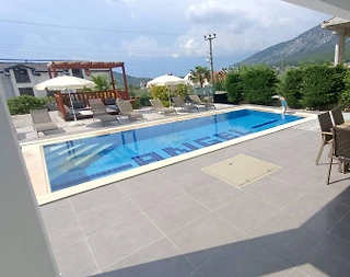 Fethiye Ölüdeniz'de Kalabalık Ailelere Uygun, Özel Havuzlu, Merkezi Villa - 2