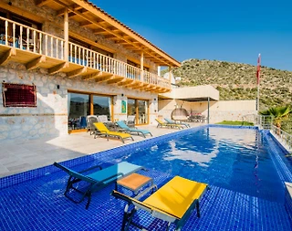 Kaş Bezirgan'da Harika Doğa Manzaralı, Özel Havuzlu, Konforlu Villa - 2