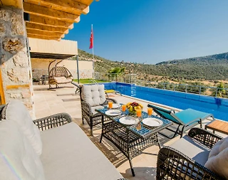 Kaş Bezirgan'da Harika Doğa Manzaralı, Özel Havuzlu, Konforlu Villa - 5