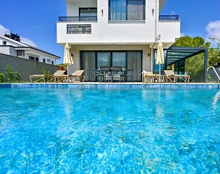 Fethiye Ölüdeniz'de Geniş Ailelere Uygun, Modern Tasarımlı Villa - 5