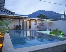 Fethiye Ölüdeniz'de Enfes Tasarımlı, Özel Havuzlu, Konforlu Villa - 2