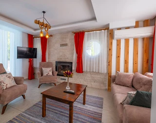 Fethiye Ölüdeniz'de Merkezi Konumda, Özel Havuzlu, Estetik Villa - 3