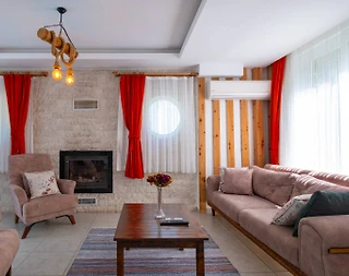 Fethiye Ölüdeniz'de Merkezi Konumda, Özel Havuzlu, Estetik Villa - 2