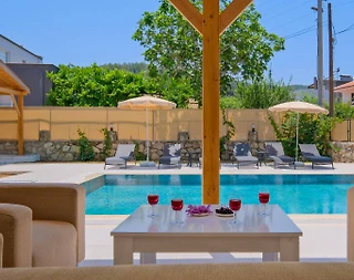 Fethiye Yeşilüzümlü'de Geniş Ailelere Uygun, Özel Havuzlu, 4+1 Villa - 4