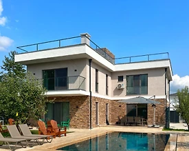 Sapanca'da Kalabalık Ailelere Uygun, Isıtmalı Havuzlu, Kiralık Villa - 3