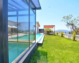 Kaş Üzümlü'de Doğa Manzaralı, Isıtmalı Havuzlu, Modern Villa - 3