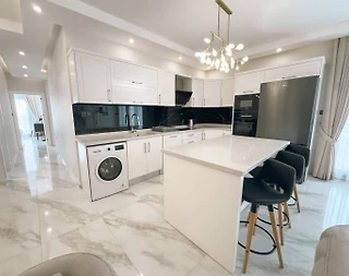 Kıbrıs İskele’de Tesis İçerisinde, Ortak Havuzlu, Ferah Daire - 4