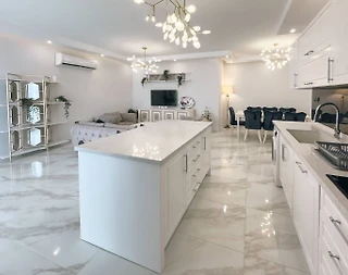 Kıbrıs İskele’de Tesis İçerisinde, Ortak Havuzlu, Ferah Daire - 5