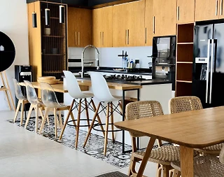 Kıbrıs İskele’de Tesis İçerisinde, Ortak Havuzlu, 4+1 Daire - 1