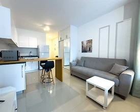 Kıbrıs İskele'de Tesis İçerisinde, Havuz Manzaralı, Modern Daire - 2