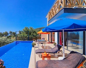 Kaş İslamlar'da Çekirdek Ailelere Uygun, Özel Havuzlu, Kiralık Villa - 2