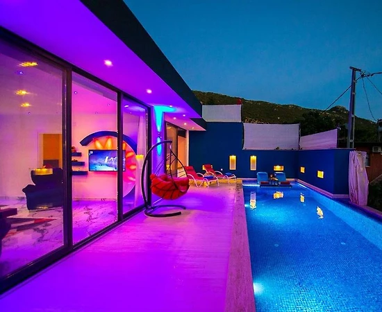 Kaş İslamlar'da Doğa İle İç İçe, Özel Havuzlu, Balayı Villası - 1