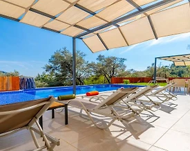 İslamlar'da Eşsiz Doğa Manzaralı, Jakuzili, 4 Kişilik, Lüks Villa - 3