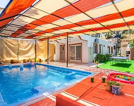 Kaş İslamlar'da Geniş Bahçeli, Özel Havuzlu, 6 Kişilik Konforlu Villa - 2