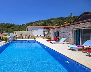 Kaş İslamlar'da Deniz ve Orman Manzaralı, Özel Havuzlu, Konforlu Villa - 3