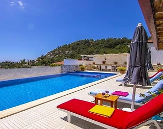 Kaş İslamlar'da Deniz ve Orman Manzaralı, Özel Havuzlu, Konforlu Villa - 4