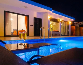 Kaş İslamlar'da Muhteşem Doğa İçerisinde, Özel Havuzlu, Kiralık Villa - 1