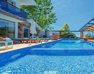Kaş İslamlar'da Enfes Doğada, Özel Havuzlu, Lüks Kiralık Villa - 1