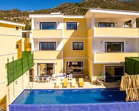 İslamlar'da Panoramik Deniz Manzaralı, Jakuzili, 10 Kişilik Villa - 2