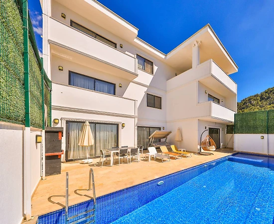 İslamlar'da Panoramik Deniz Manzaralı, Jakuzili, 10 Kişilik Villa - 1