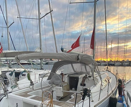 İstanbul Kadıköy'de Eşsiz Konumlu, Modern Tasarımlı Yelkenli - 1