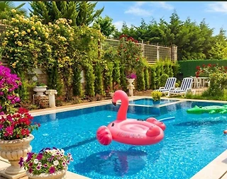 İstanbul Kumköy'de Modern Tasarımlı, Özel Havuzlu, Merkezi Villa - 1