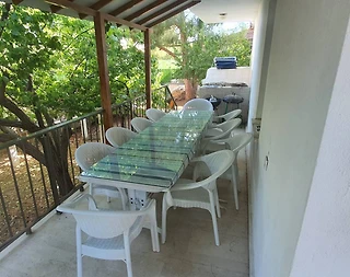 İzmir Çeşme'de Denize Yakın Konumda, Müstakil Bahçeli, 2 Katlı Villa - 2