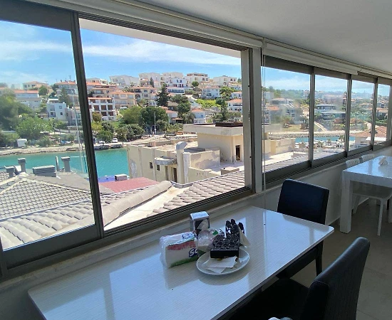 İzmir Çeşme'de Çekirdek Ailelere Uygun, Manzaralı Konforlu Tatil Evi - 1