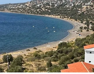 Dikili Çandarlı'da Geniş Ailelere Uygun, Deniz Manzaralı, Kiralık Ev - 3