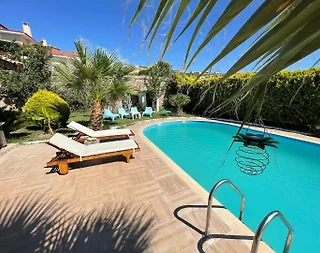 İzmir Foça'da Göz Alıcı Doğada, Özel Havuzlu, 4+1 Bahçeli Villa - 5