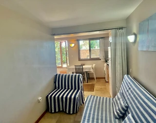 İzmir Karaburun'da Elverişli Konumda, Konforlu, Kiralık Bahçe Katı - 4